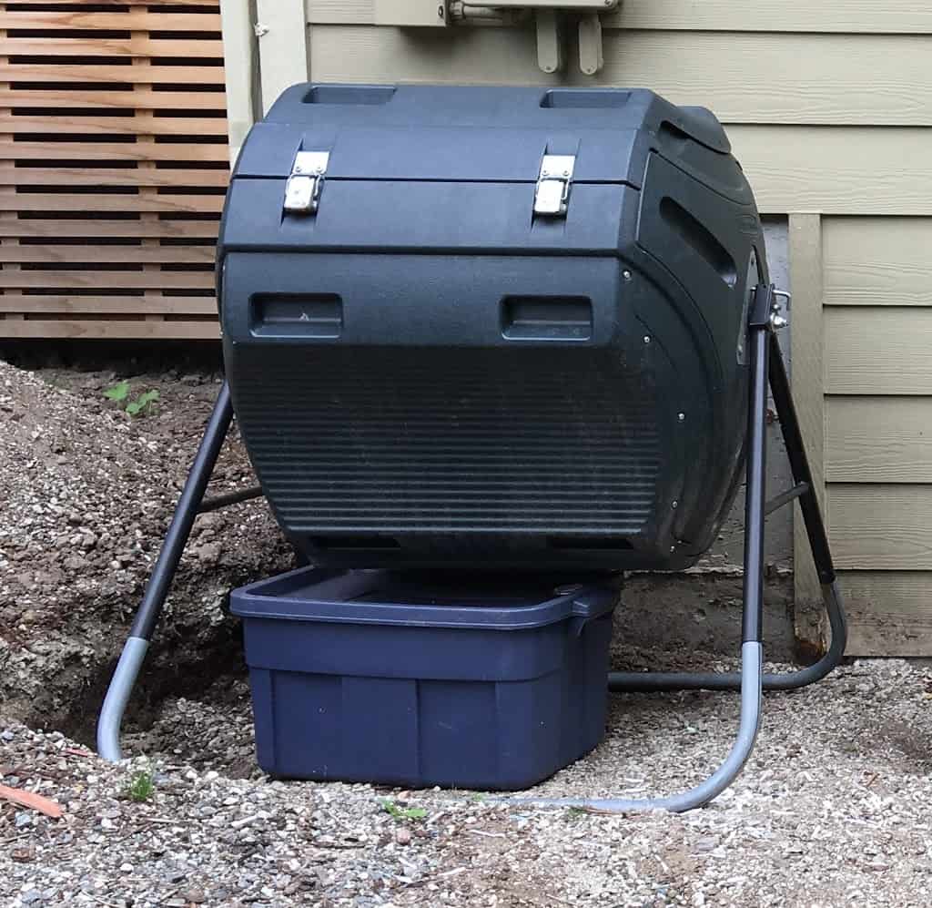 Lifetime compost tumbler. https://trimazing.com/ 