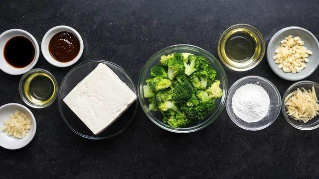 Extra-firm tofu, broccoli, soy sauce, sesame oil, garlic, ginger, and cornstarch
